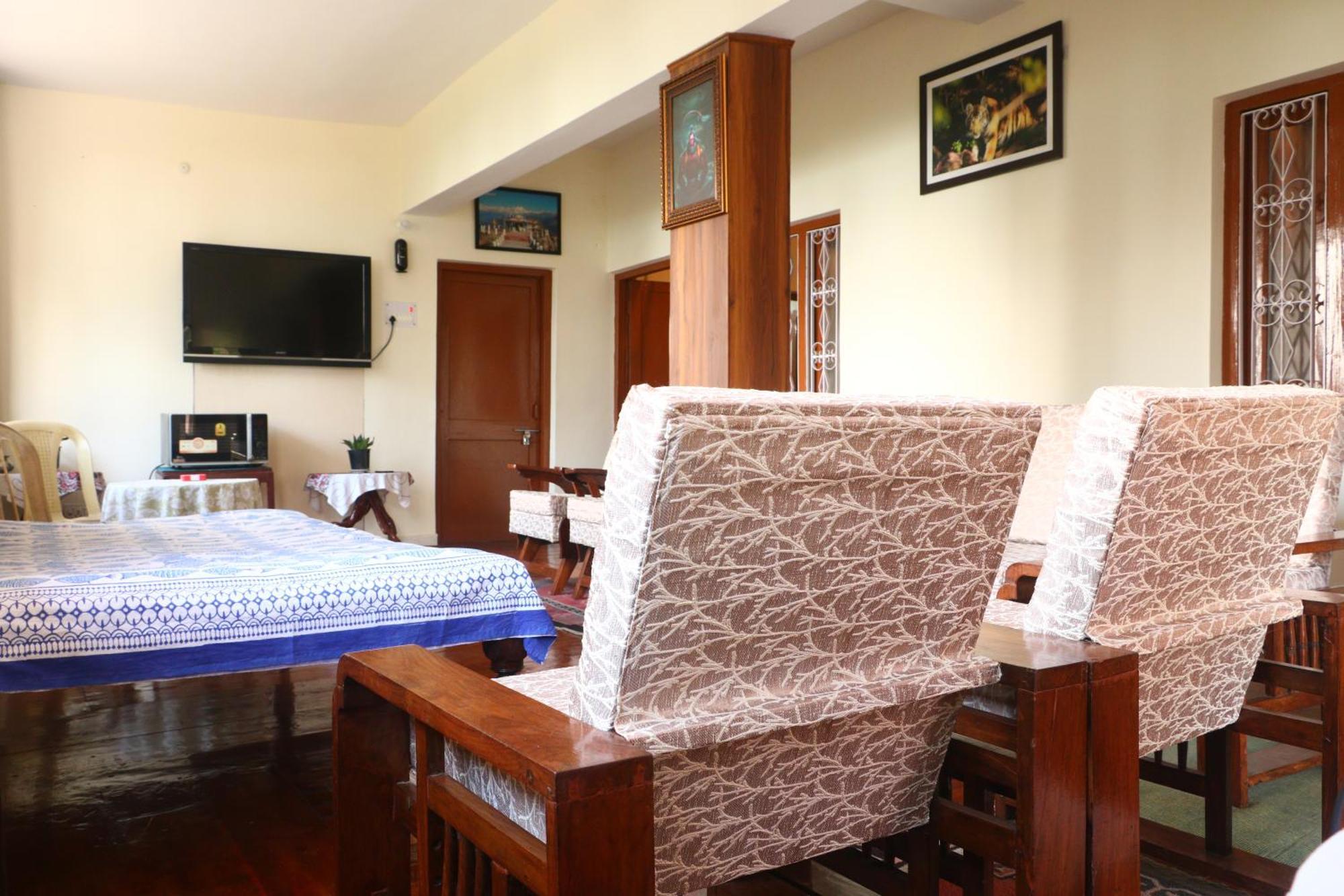 The Deodar Inn Pauri Exterior photo