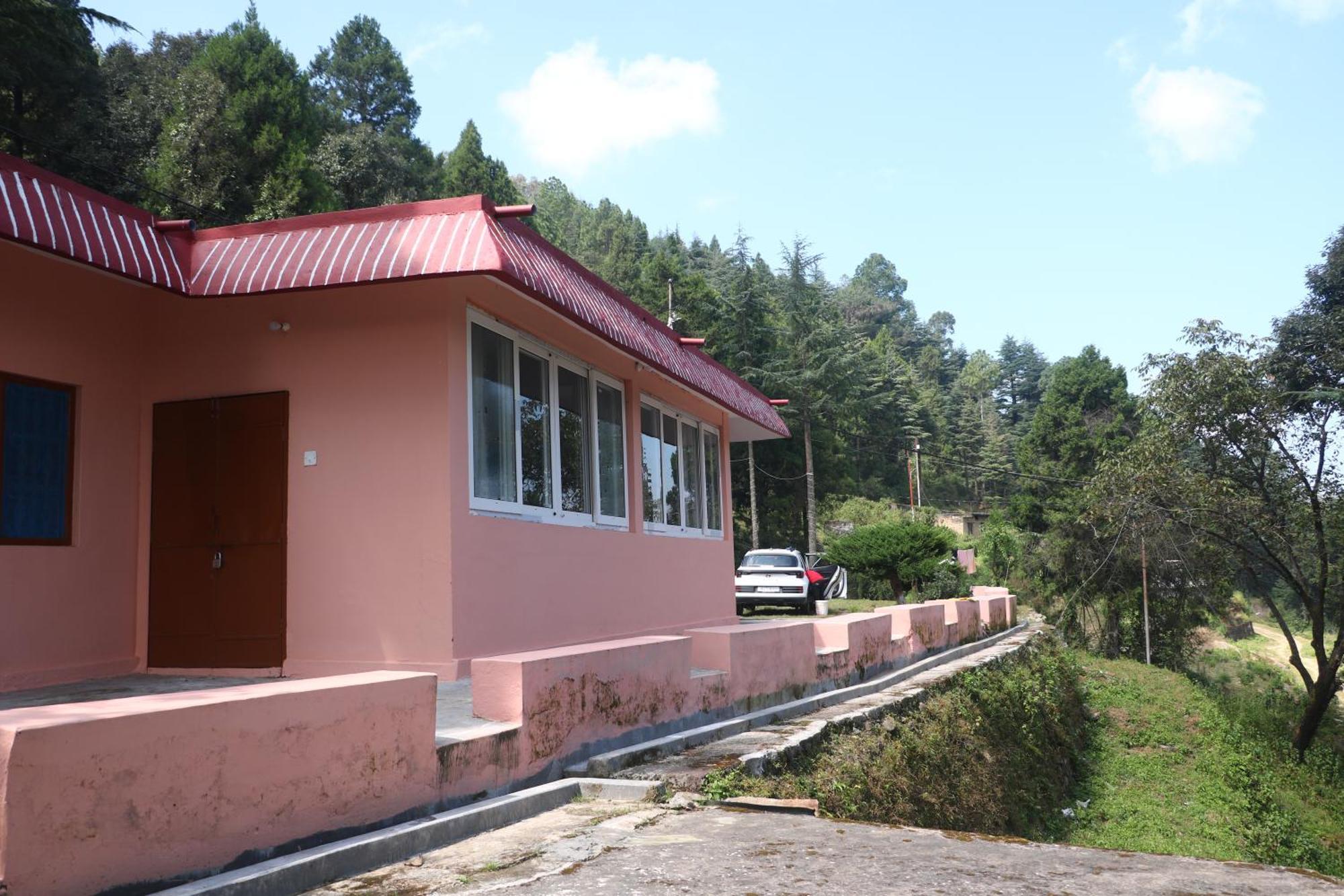 The Deodar Inn Pauri Exterior photo